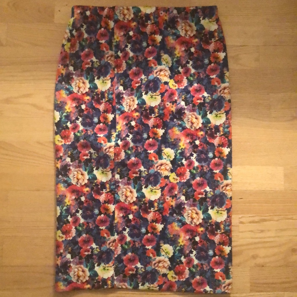 Zara Floral Printed Pencil Skirt